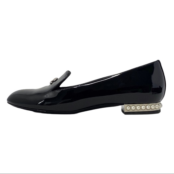 Chanel Patent Pearl Loafers Size 35.5 - Picture 2 of 4